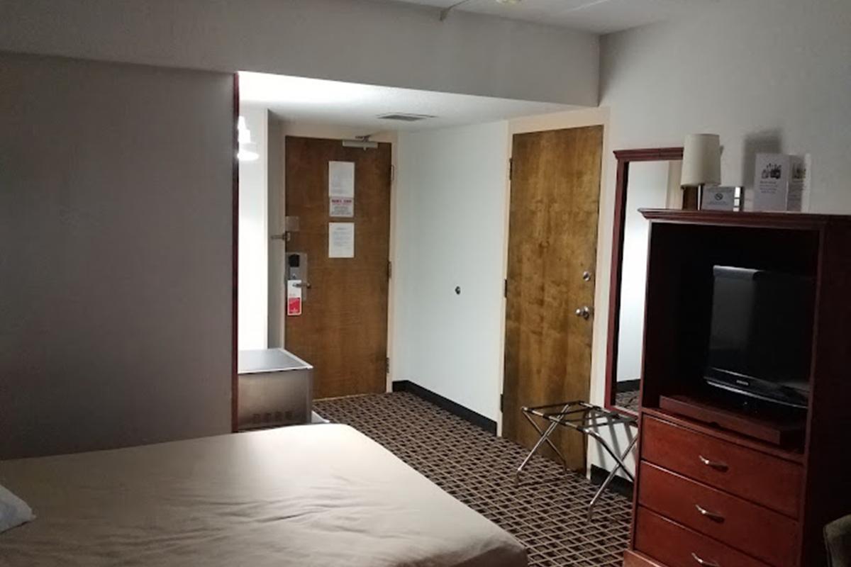 מלון Ramada By Wyndham יורקטון מראה חיצוני תמונה