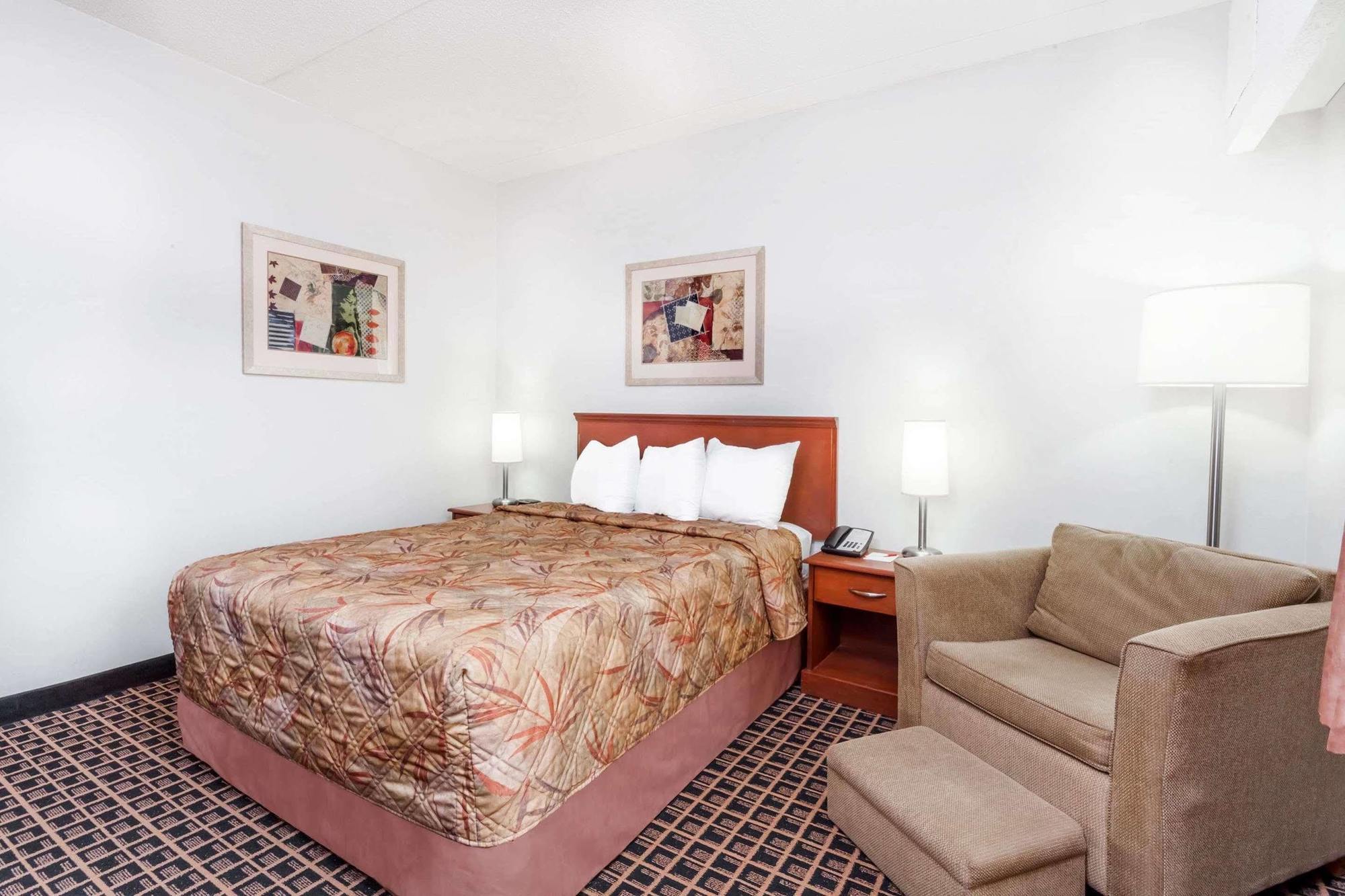 מלון Ramada By Wyndham יורקטון מראה חיצוני תמונה